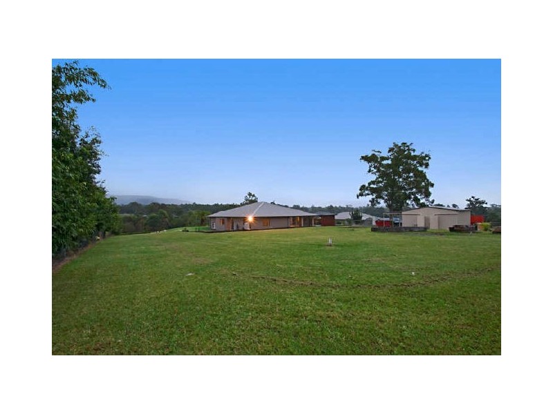 12 Fred Astaire Avenue, Maudsland QLD 4210