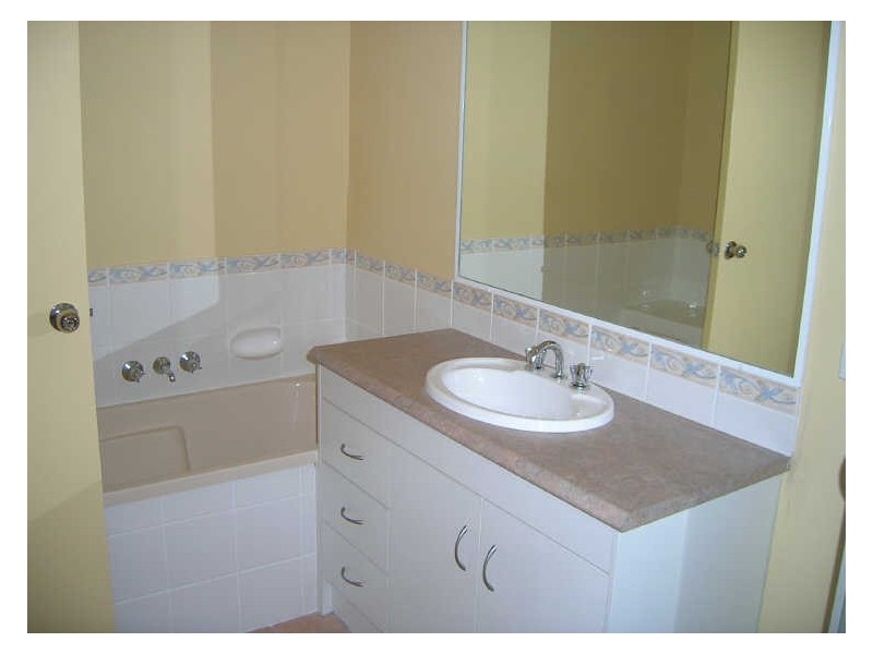 1/30 Mada Drive, Upper Coomera QLD 4209