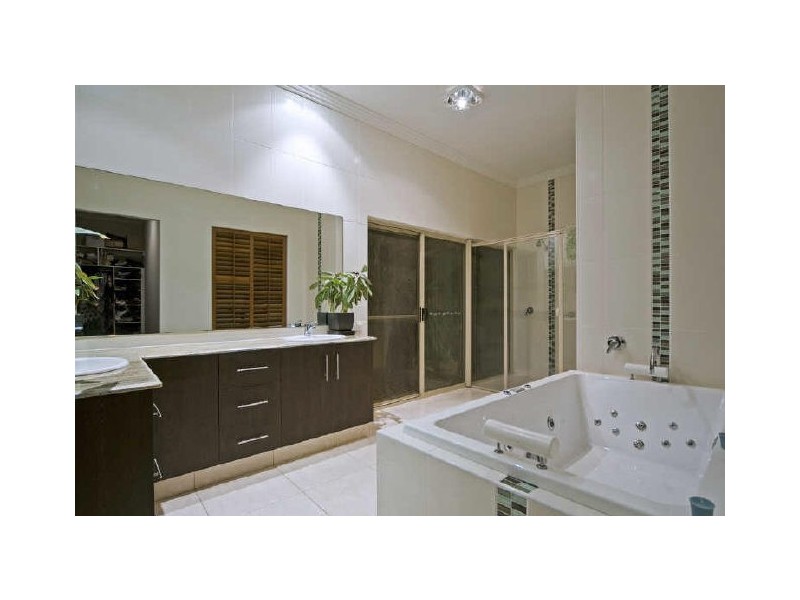 33 Solo Place, Coomera QLD 4209