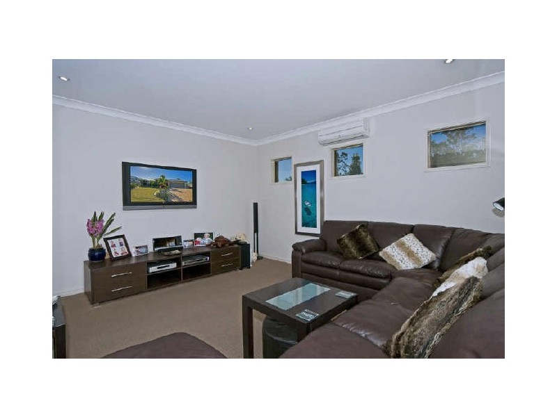 20 Kintail Lane, Coomera QLD 4209