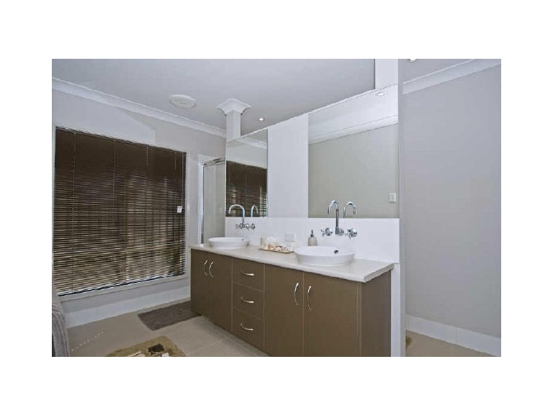 20 Kintail Lane, Coomera QLD 4209