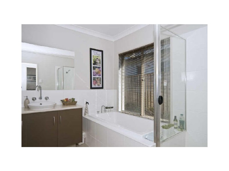 20 Kintail Lane, Coomera QLD 4209