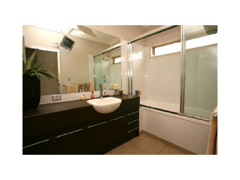 48 Nicola Way, Upper Coomera QLD 4209