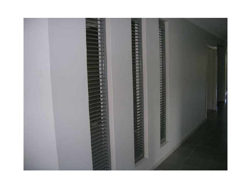 8 Rainlilly Court, Upper Coomera QLD 4209