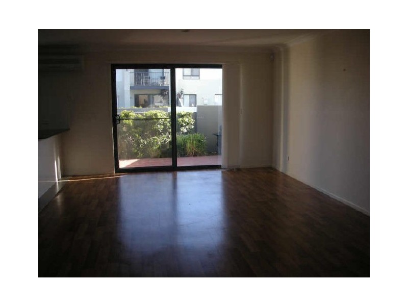 70/24 Jessica Drive, Coomera QLD 4209