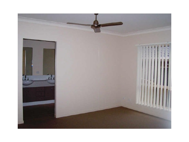 19 Greendragon Crescent, Upper Coomera QLD 4209