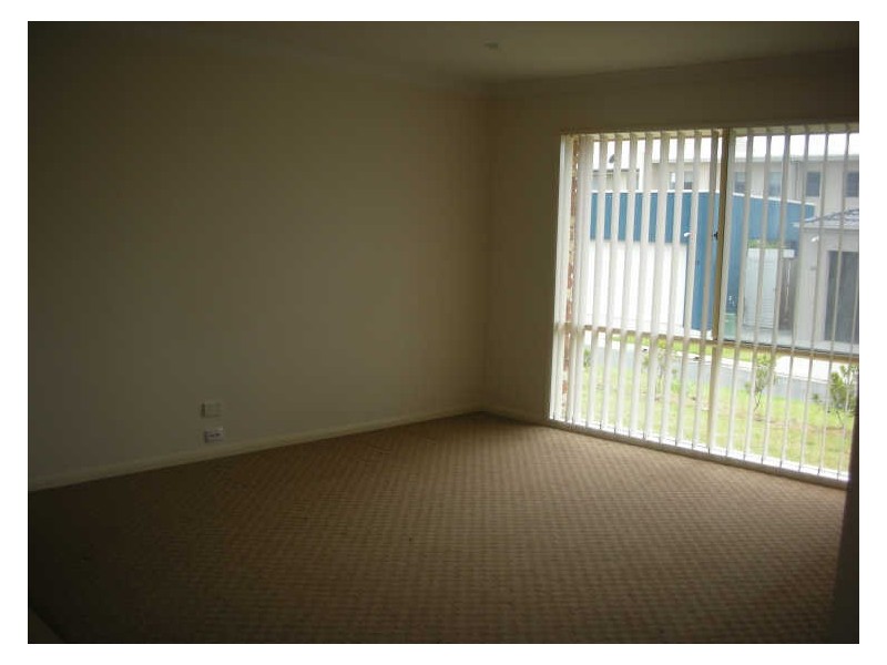 6 Flight Road, Upper Coomera QLD 4209