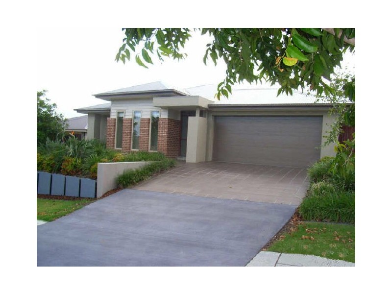 6 Rainlilly Crescent, Upper Coomera QLD 4209