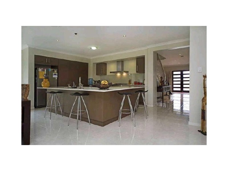 8 Katinka Circuit, Coomera QLD 4209