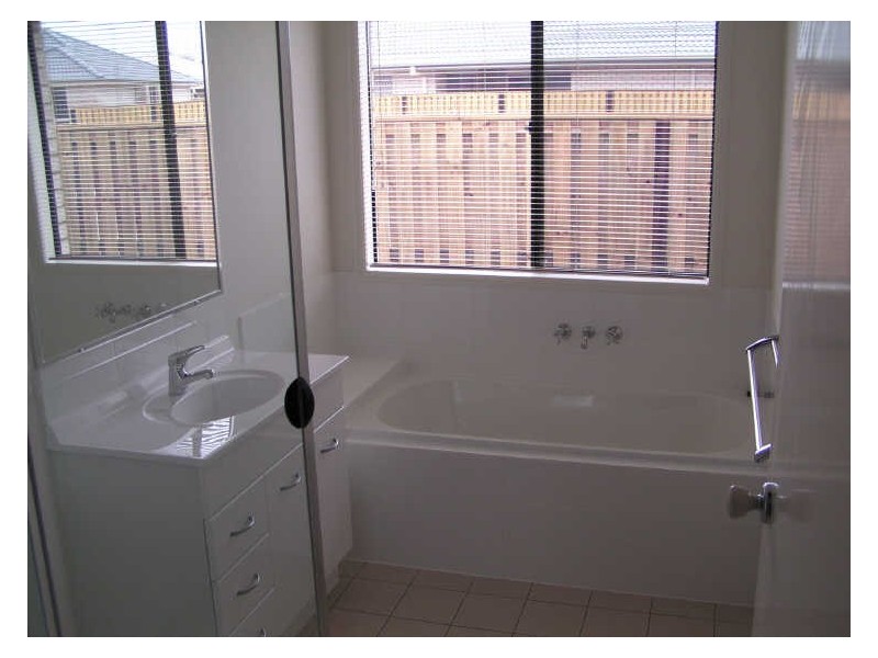 5 Kingsford Drive, Upper Coomera QLD 4209