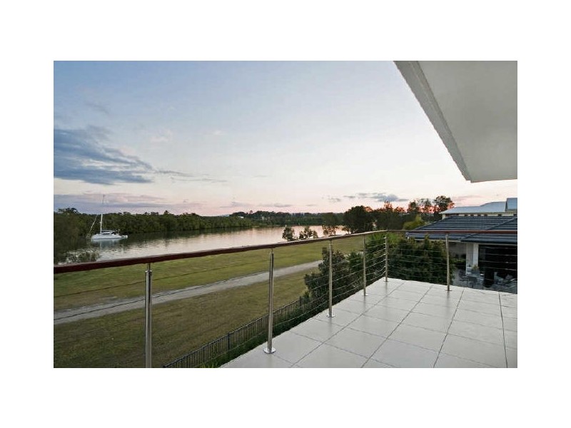 17 Brindabella Close, Coomera Waters QLD 4209