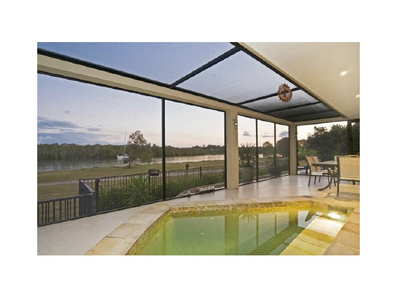 17 Brindabella Close, Coomera Waters QLD 4209