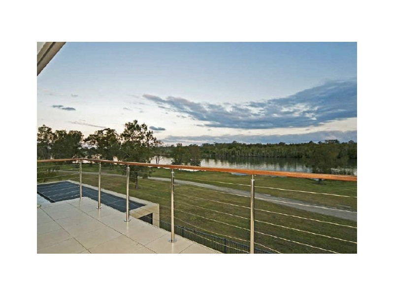 17 Brindabella Close, Coomera Waters QLD 4209
