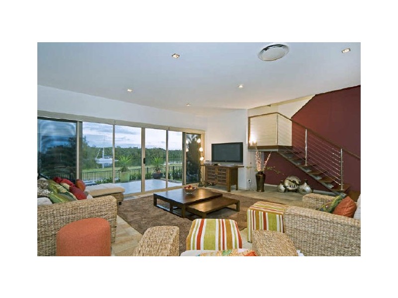 17 Brindabella Close, Coomera Waters QLD 4209