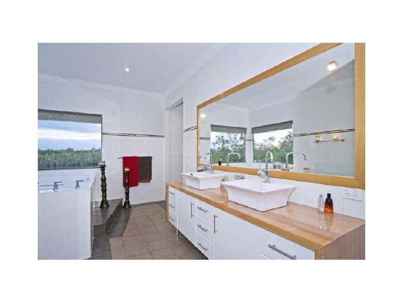 17 Brindabella Close, Coomera Waters QLD 4209