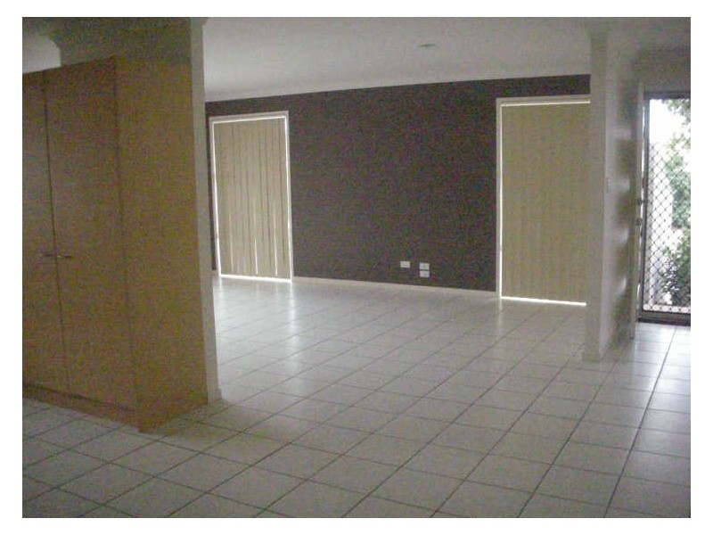 2/18 Fitzpatrick Street, Upper Coomera QLD 4209