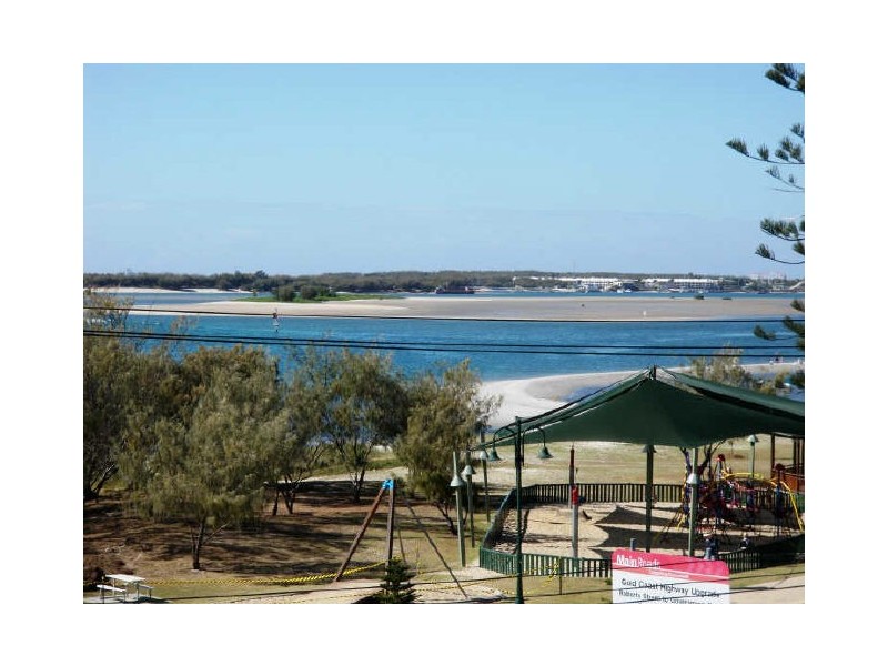 325/392 Marine Parade, Labrador QLD 4215