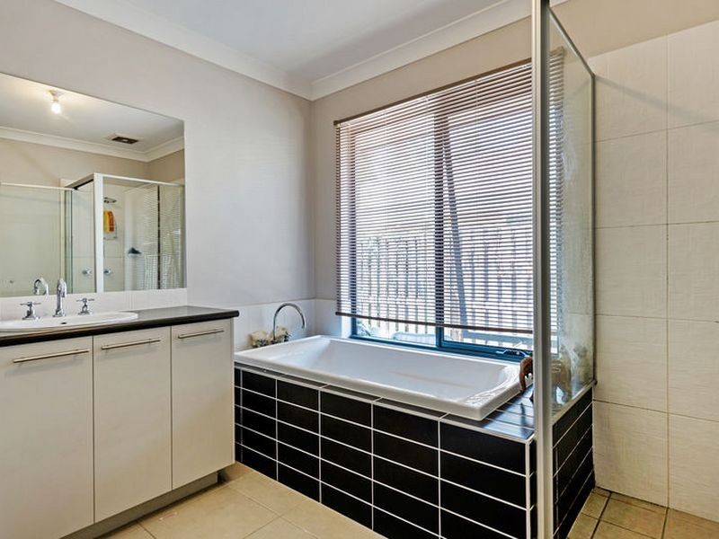 46 Runway Drive, Upper Coomera QLD 4209