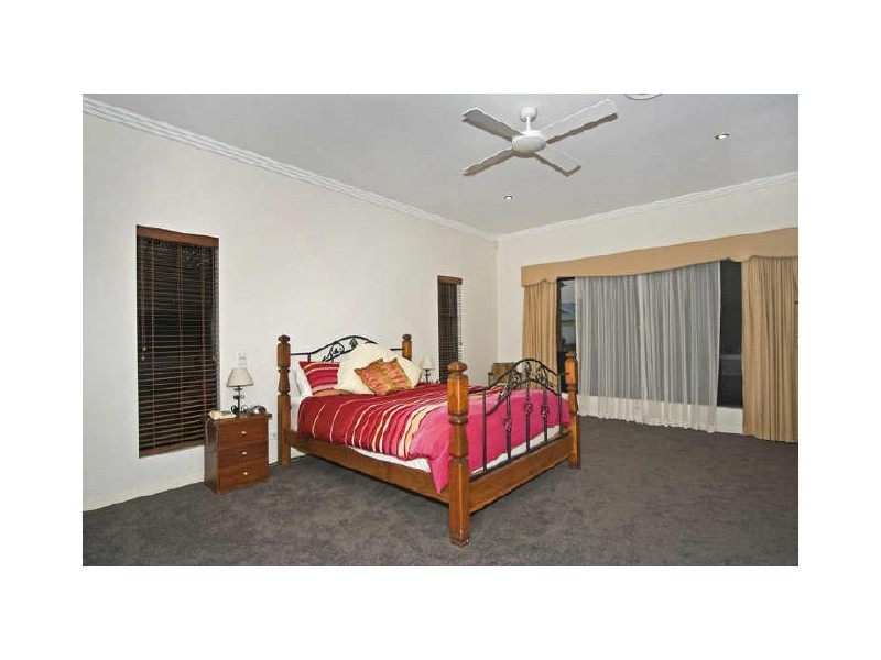 5 Rainbow Circuit, Coomera Waters QLD 4209