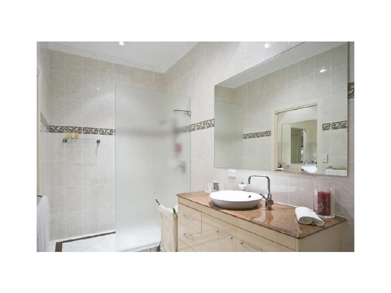 5 Rainbow Circuit, Coomera Waters QLD 4209