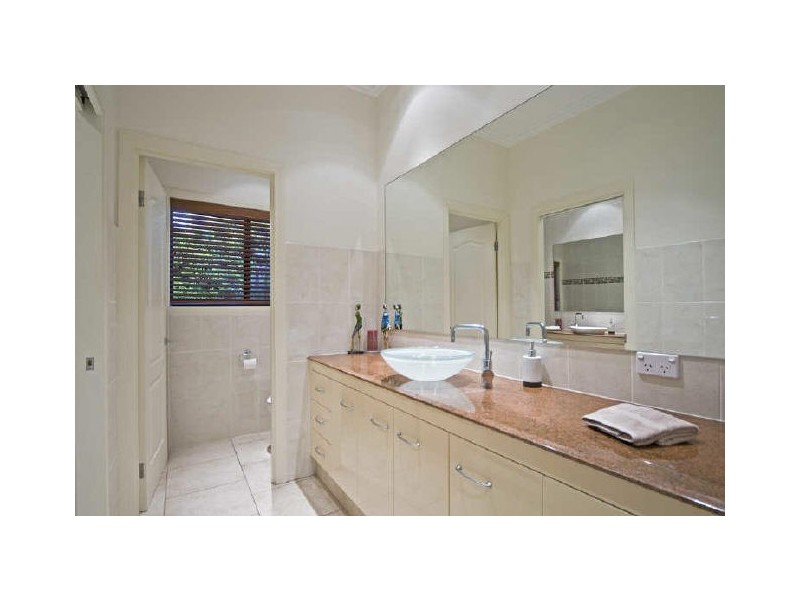 5 Rainbow Circuit, Coomera Waters QLD 4209