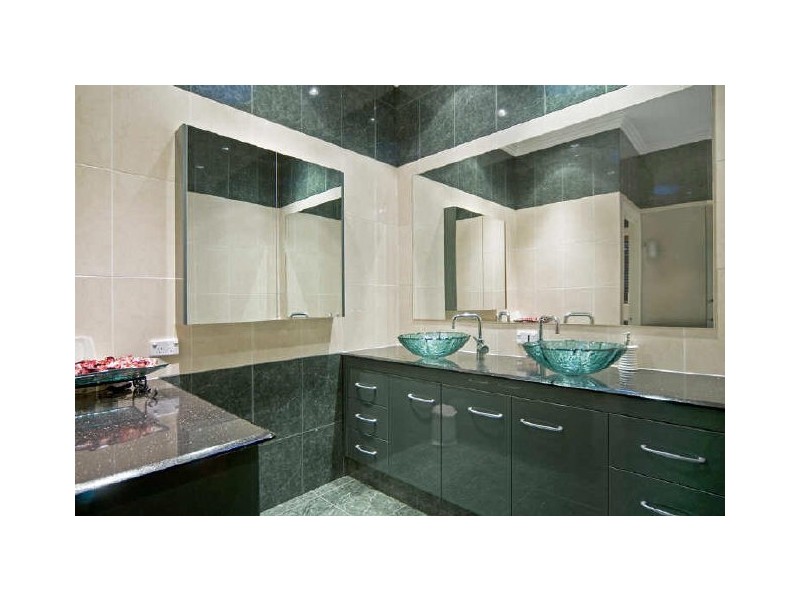 5 Rainbow Circuit, Coomera Waters QLD 4209
