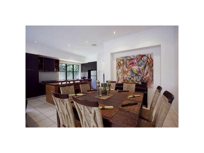 6103 The Lakes Drive, Hope Island QLD 4212