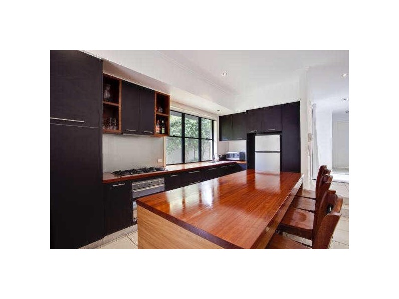 6103 The Lakes Drive, Hope Island QLD 4212