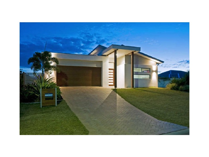 12 First Light Court, Coomera Waters QLD 4209