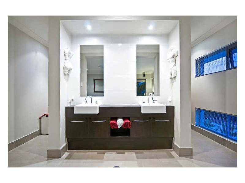 9 Bashful Lane, Coomera Waters QLD 4209