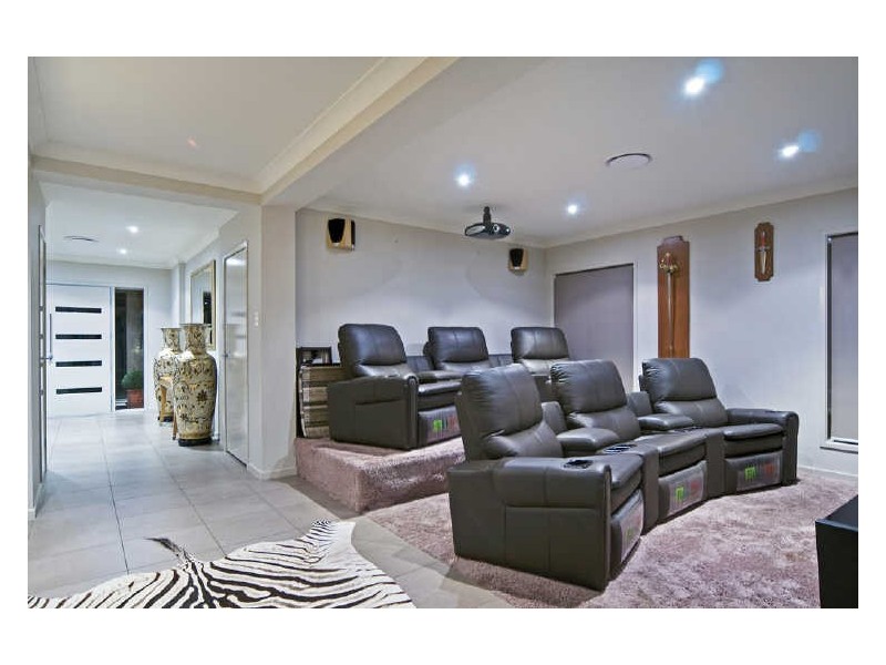 9 Bashful Lane, Coomera Waters QLD 4209