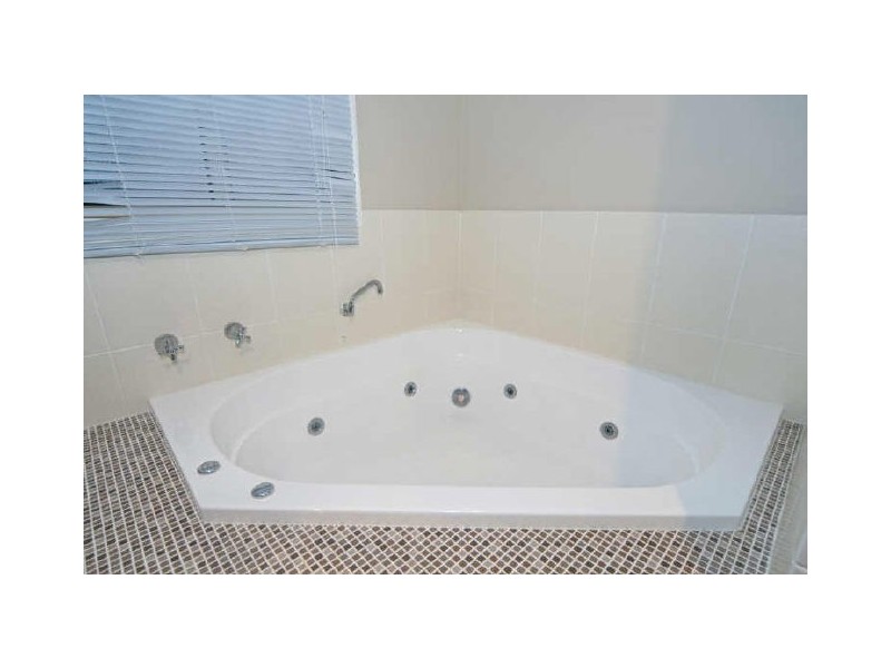 16 Rainbow Circuit, Coomera Waters QLD 4209