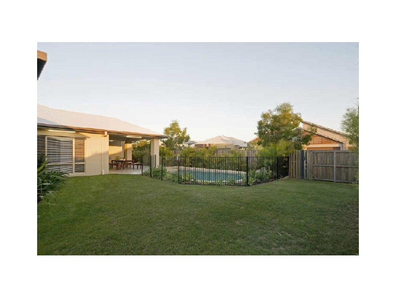 16 Rainbow Circuit, Coomera Waters QLD 4209