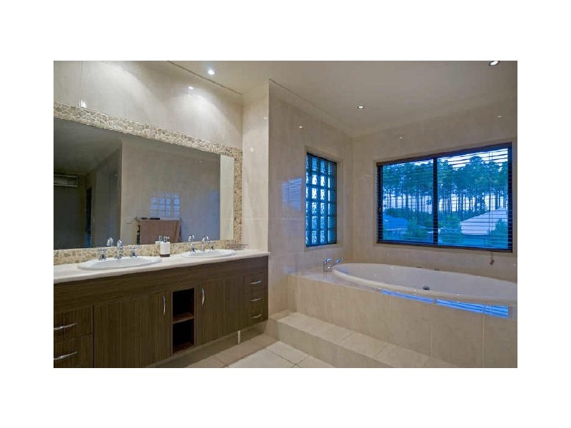 7 Koomooloo Circle, Coomera Waters QLD 4209