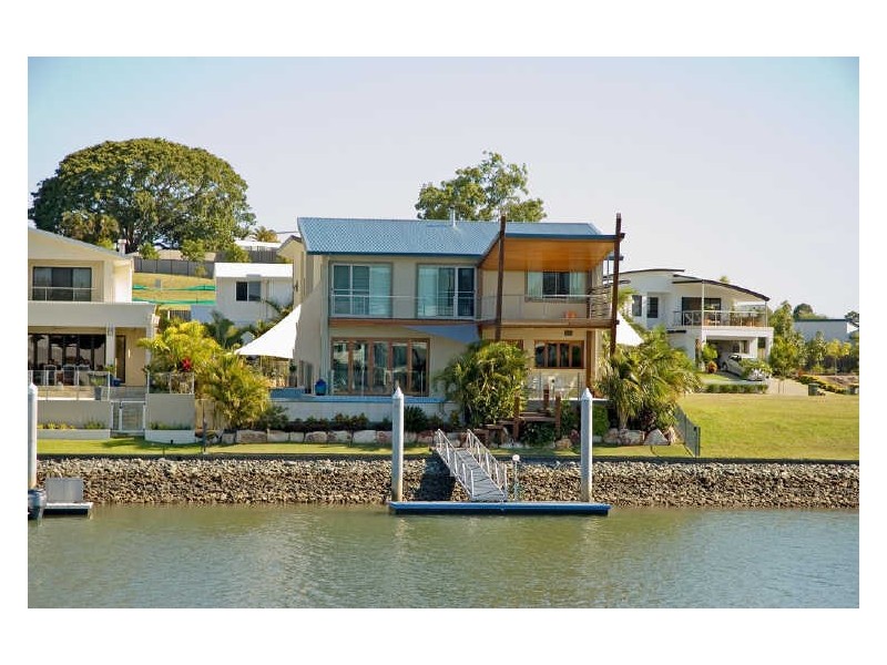34 Buccaneer Way, Coomera Waters QLD 4209