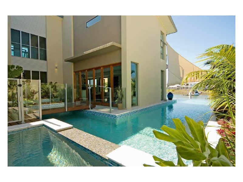 34 Buccaneer Way, Coomera Waters QLD 4209