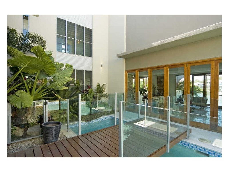 34 Buccaneer Way, Coomera Waters QLD 4209