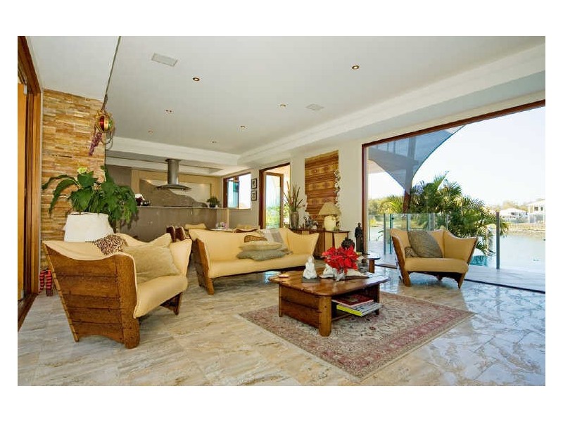34 Buccaneer Way, Coomera Waters QLD 4209