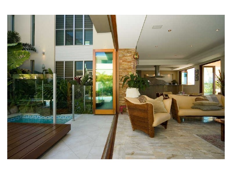34 Buccaneer Way, Coomera Waters QLD 4209