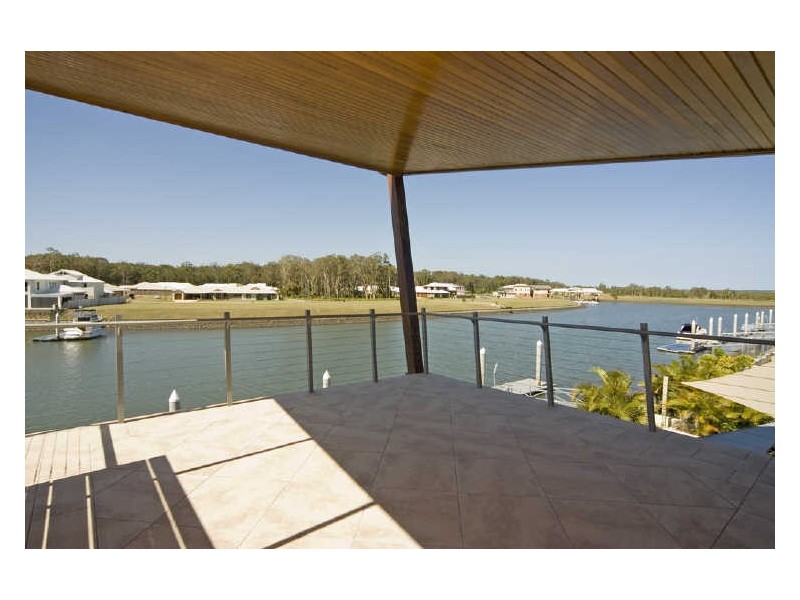 34 Buccaneer Way, Coomera Waters QLD 4209