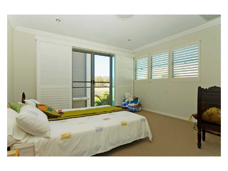 34 Buccaneer Way, Coomera Waters QLD 4209