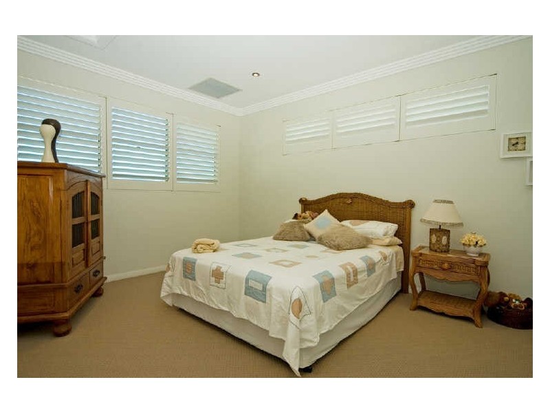 34 Buccaneer Way, Coomera Waters QLD 4209