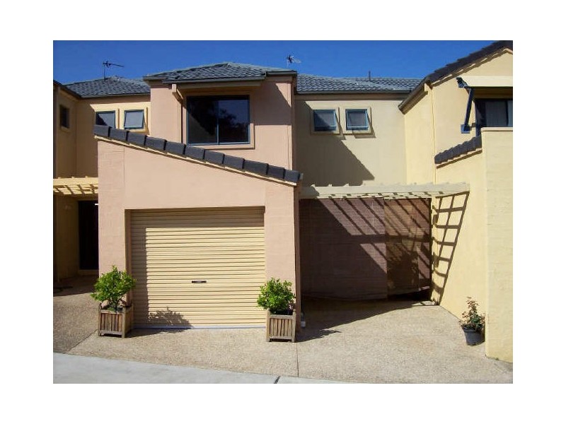 6/1 Pinecrest Court, Oxenford QLD 4210