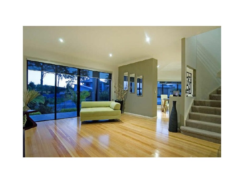 1 Pathfinder Road, Coomera Waters QLD 4209