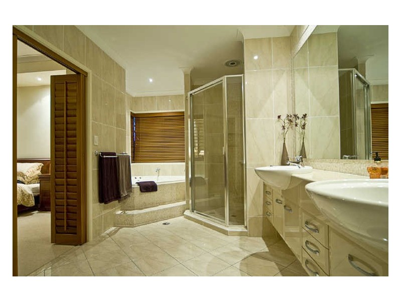 3 Pathfinder Road, Coomera Waters QLD 4209