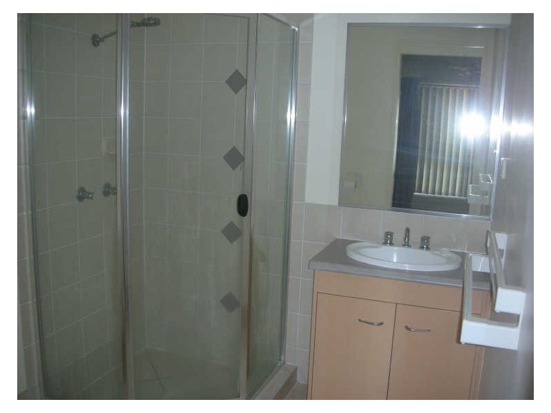 2/2 Dickinson Street, Upper Coomera QLD 4209