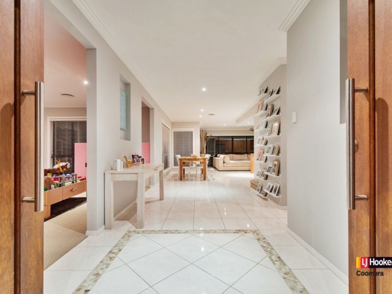 4 Drumbeat Place, Coomera Waters QLD 4209