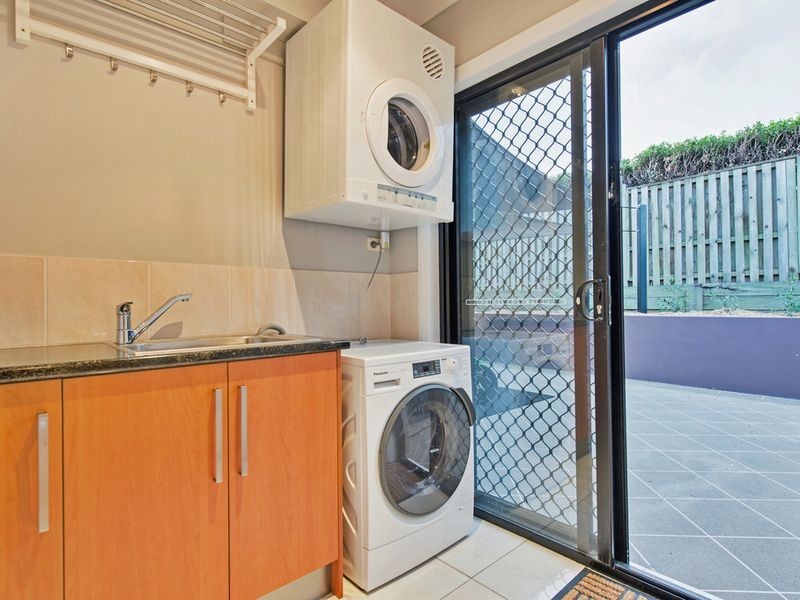 4 Drumbeat Place, Coomera Waters QLD 4209