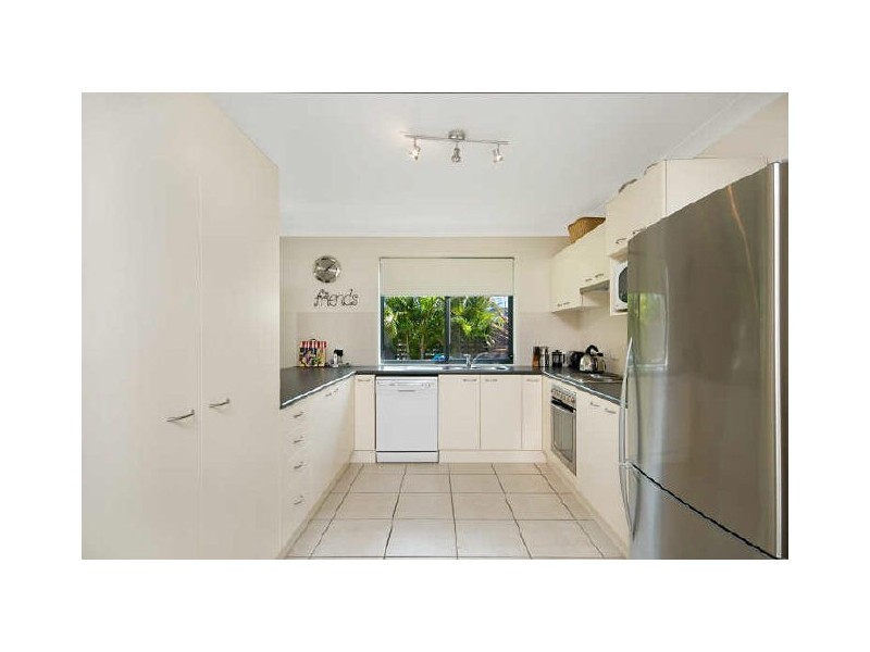 2/10 Livingstone Street, Upper Coomera QLD 4209