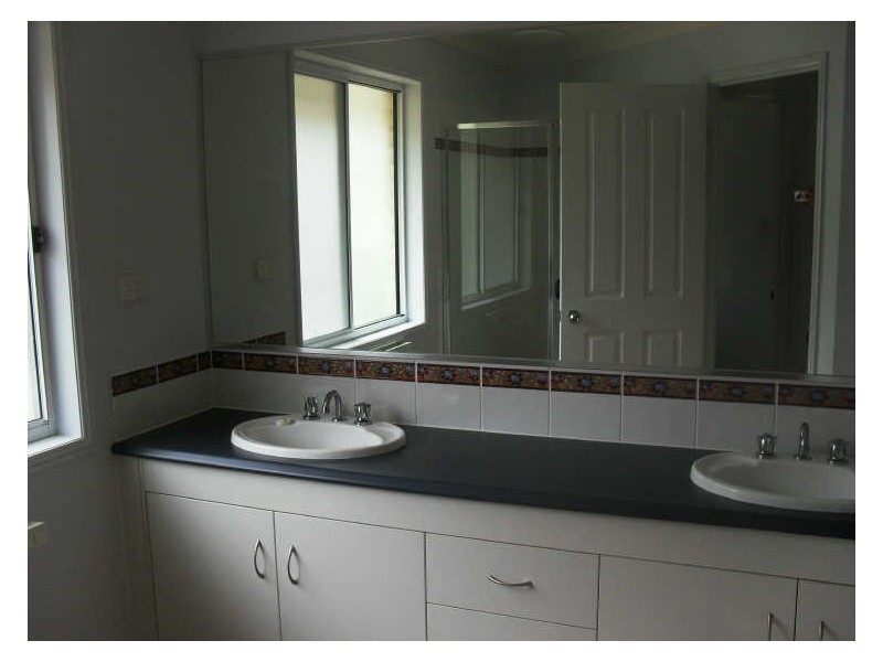 10 Glenshee Street, Upper Coomera QLD 4209